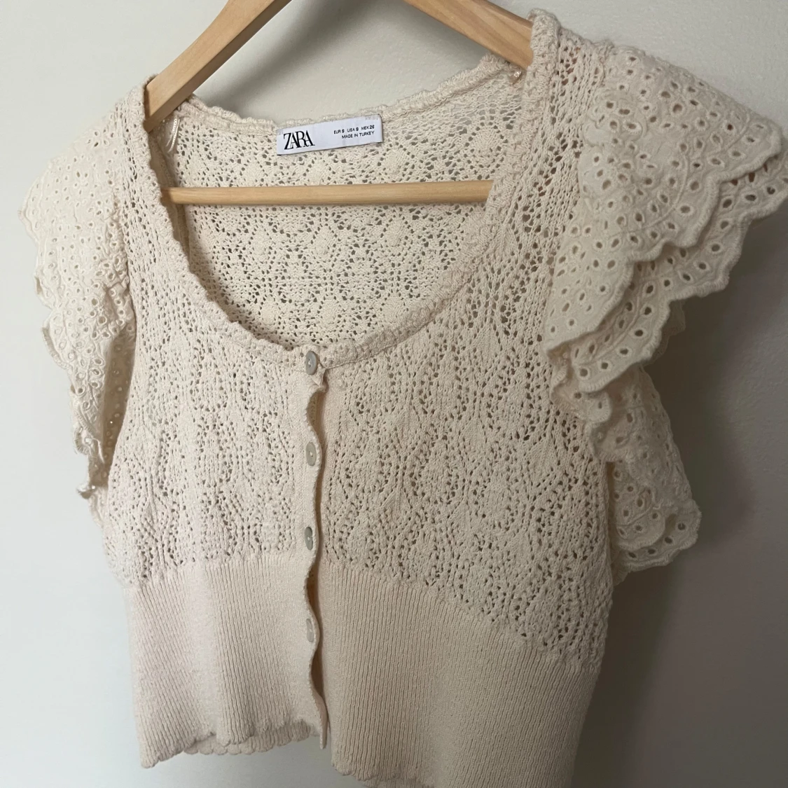 Zara spetsig topp  - 2