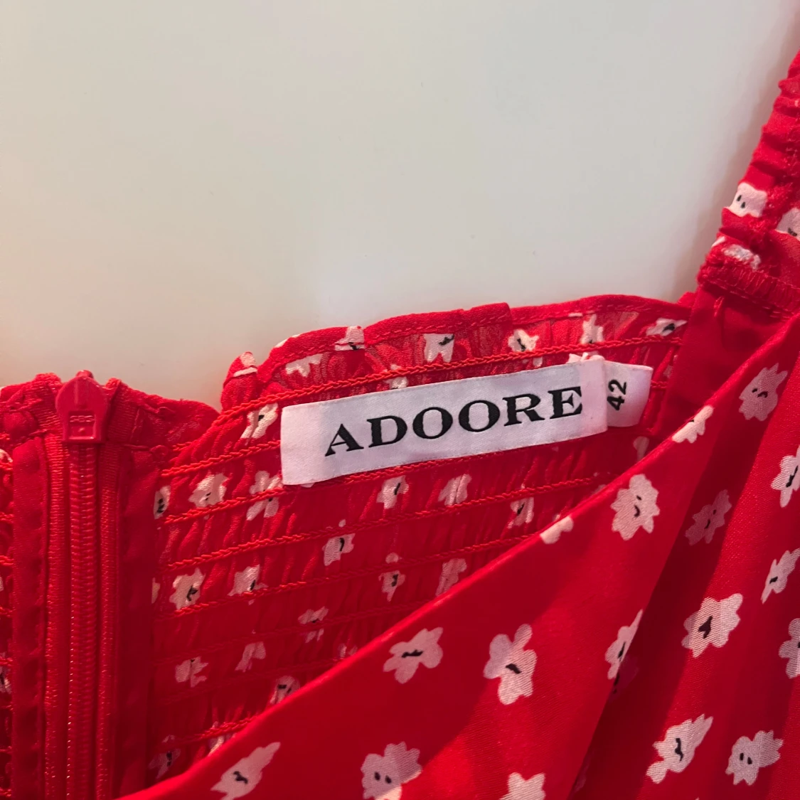 Röd blommig Mykonos klänning från Adoore - 1