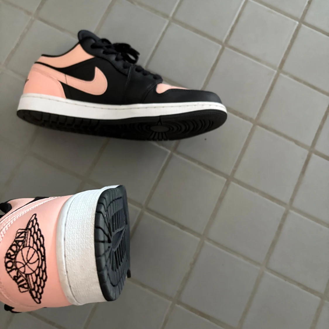Nike Air Jordan 1 Low svart/rosa - 1