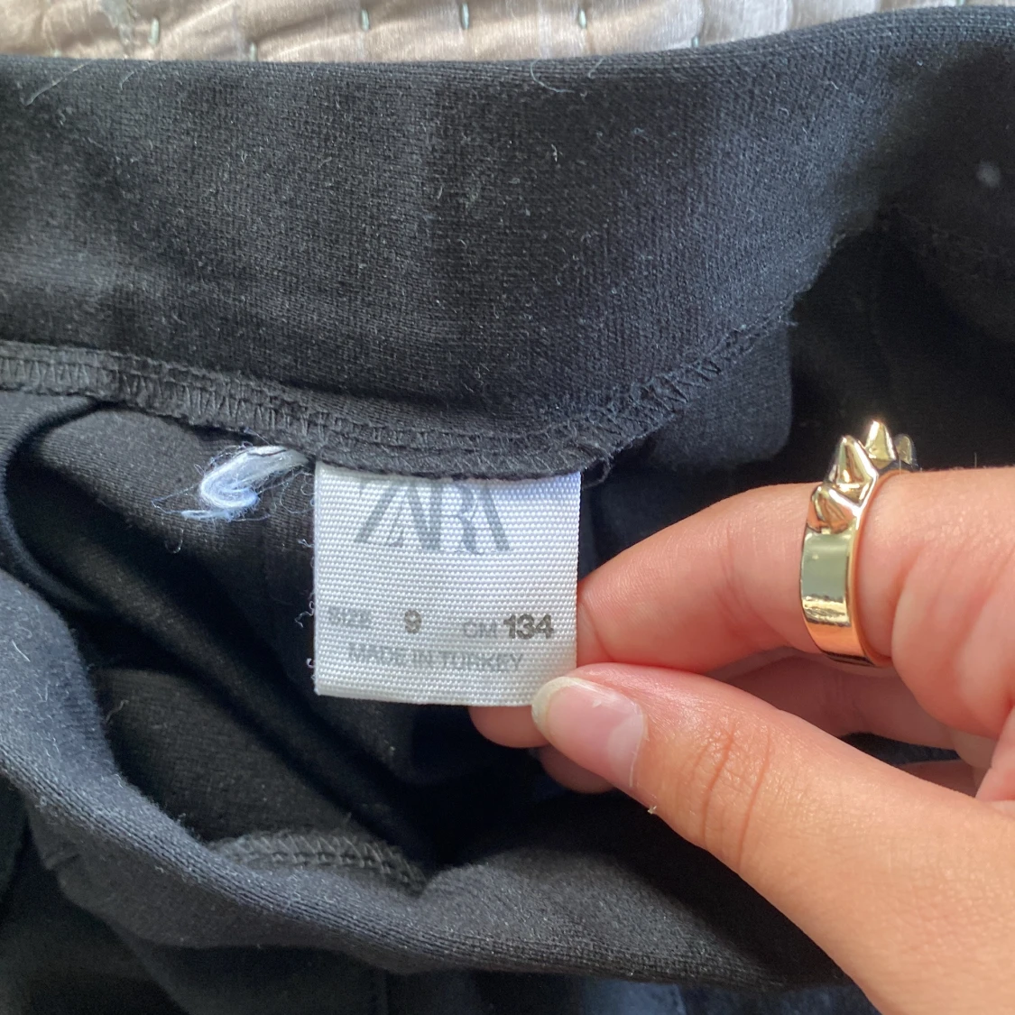 Svart plisserad kjol från Zara - 1