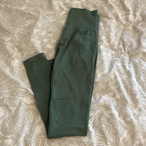 Gröna höga seamless leggings - gröna leggings med högmidja!
