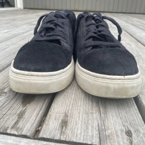 Vagabond sneakers - Säljer ett par vagabonds. Storlek 45. Inte jätteanvända. Säljer för jag inte använder längre. Kontakta vid frågor.