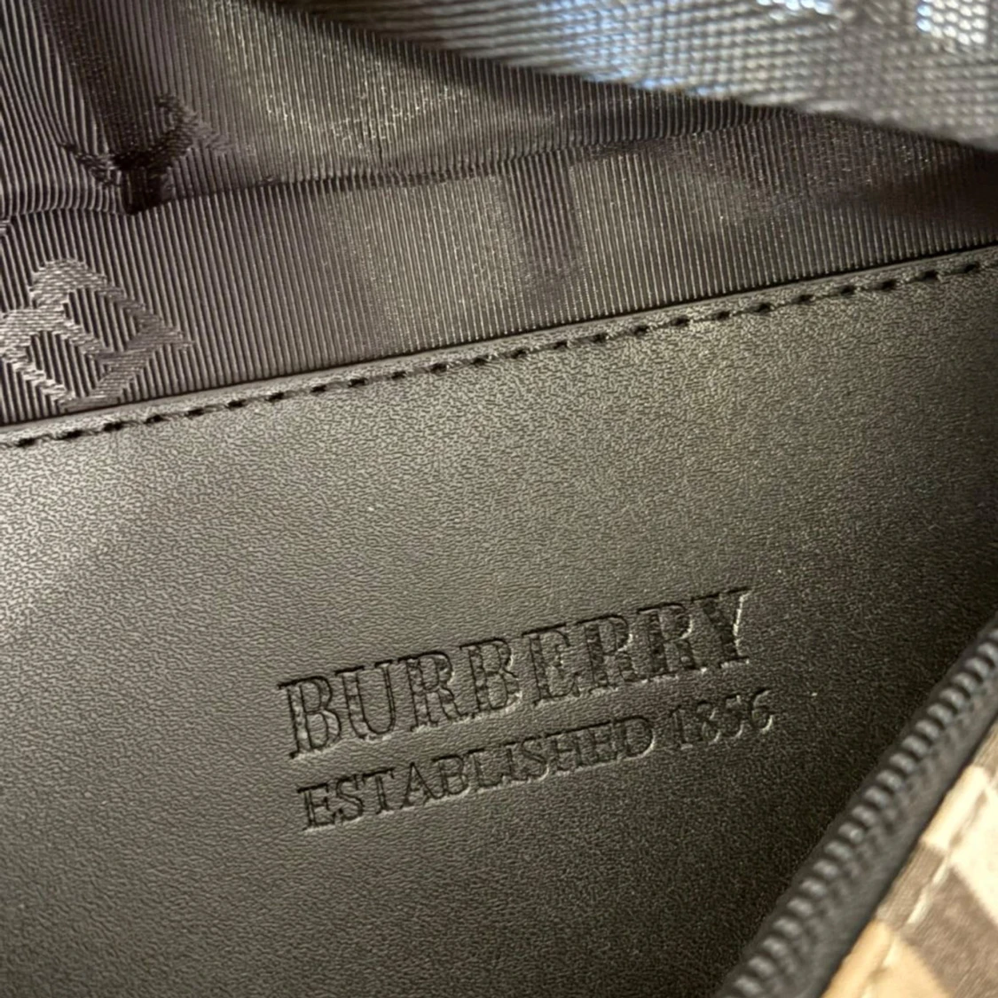 Burberry midjeväska - 4