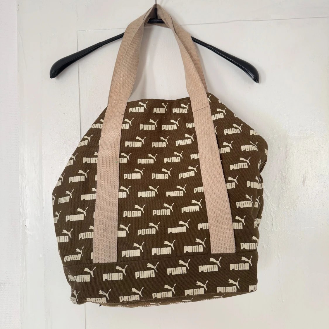 Brun väska från Puma - 2