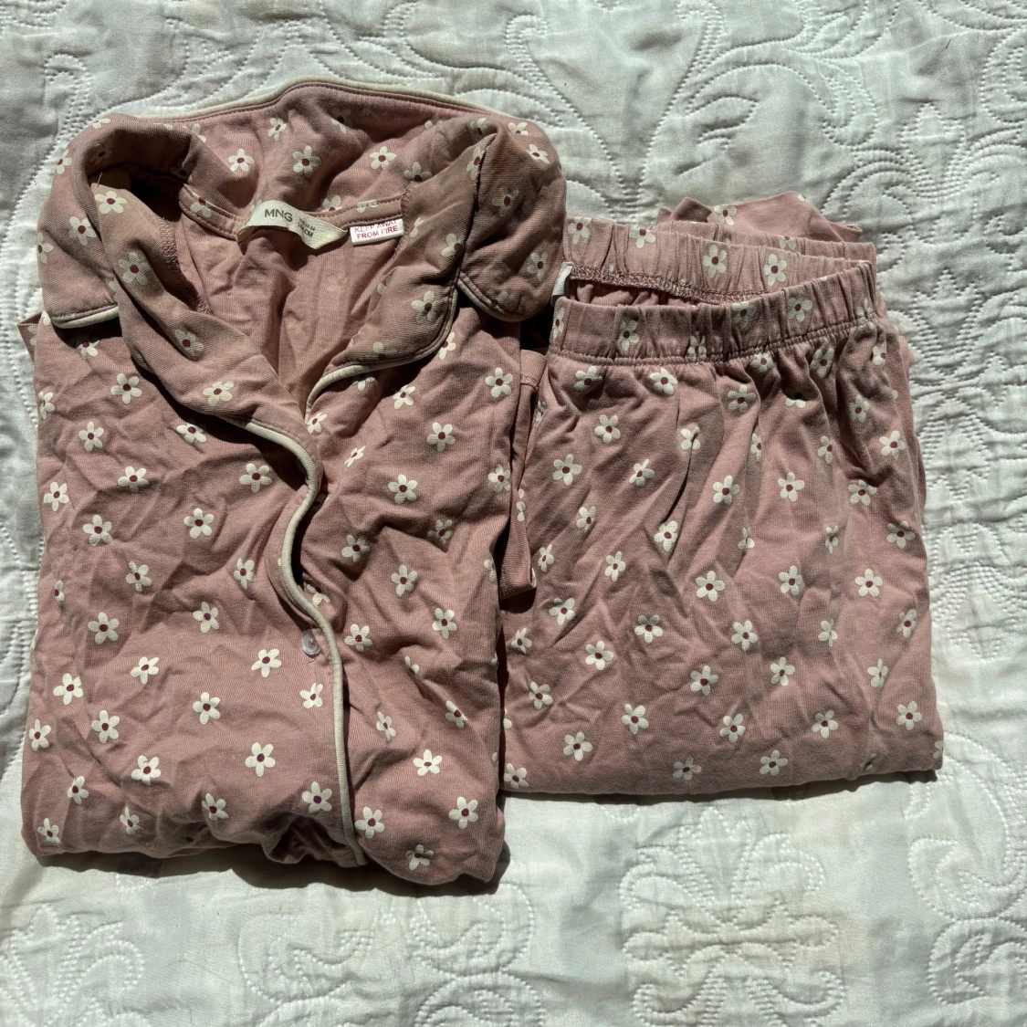 Blommig fin pyjamas - 1