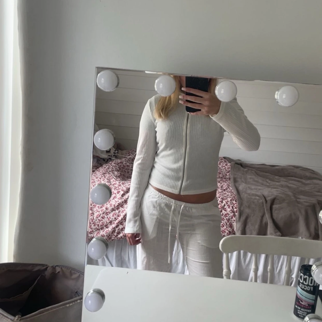 Vit ribbad cardigan - 1