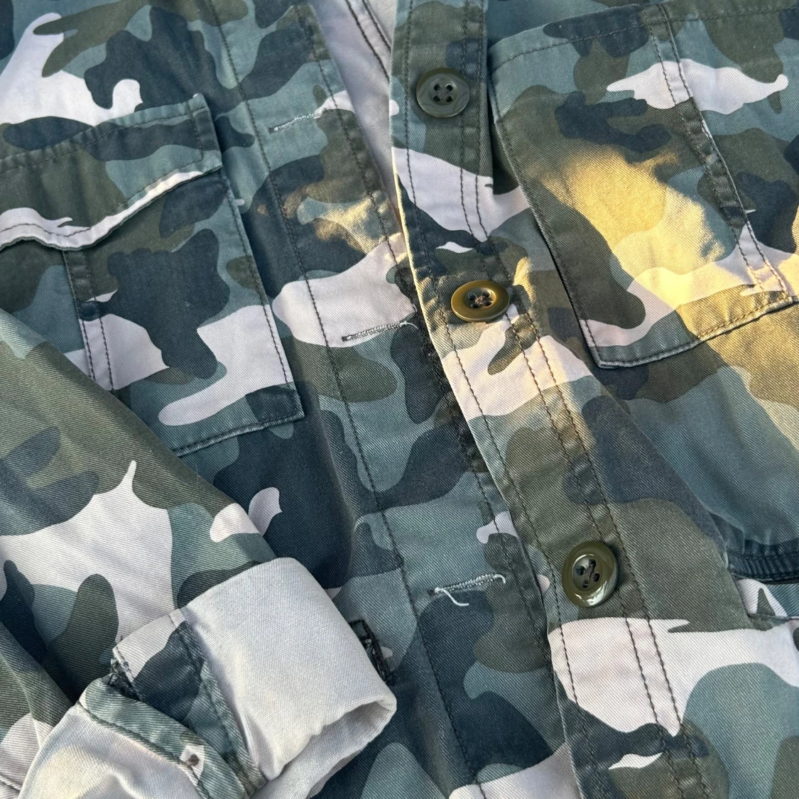 Camouflage overshirt med huva - 1