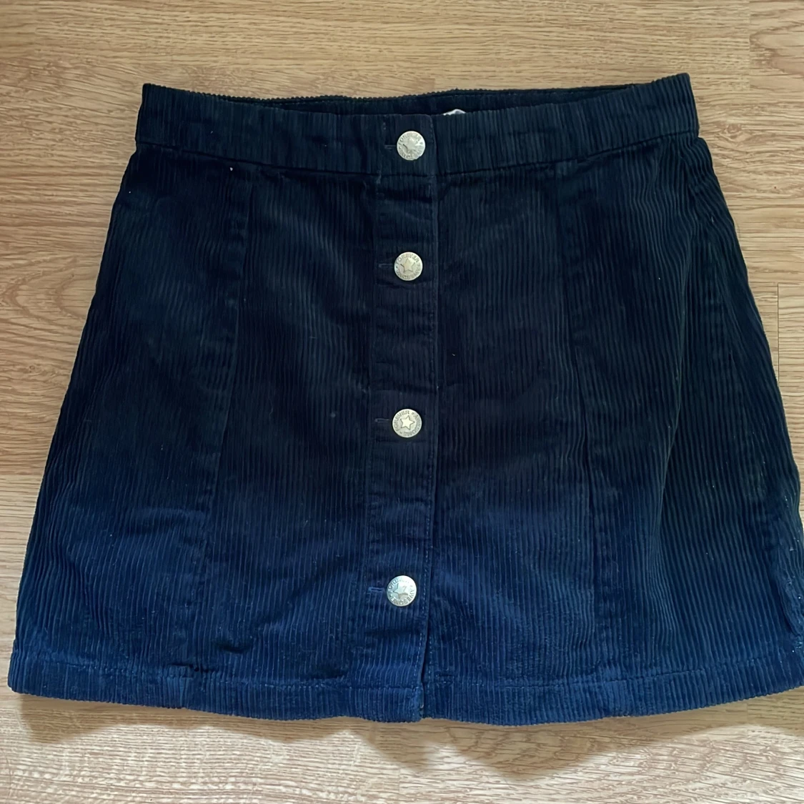 Mörkblå manchesterkjol 