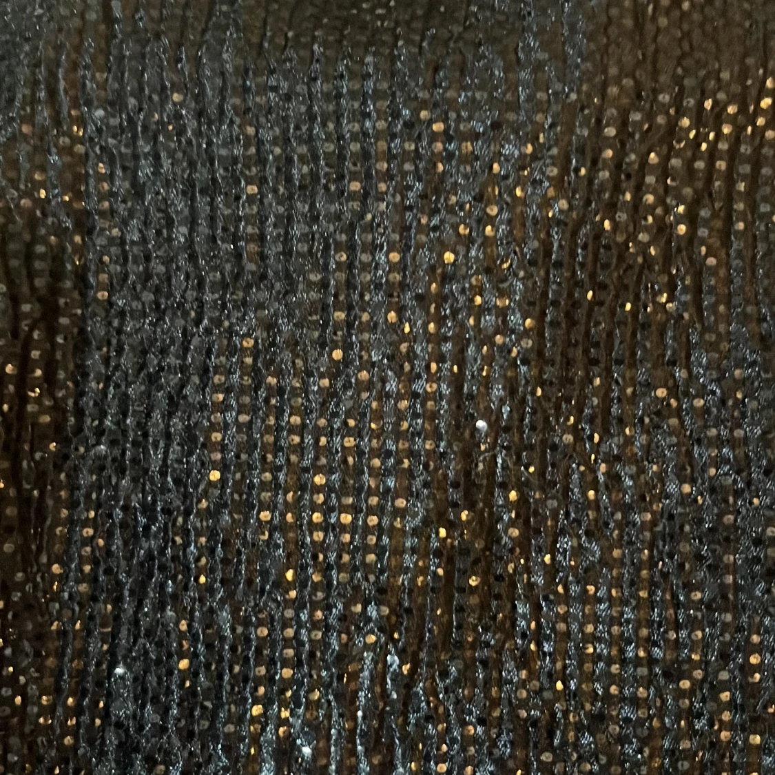 Glittrig och skimrig t-shirt från Kappahl - 1