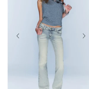 Weekday booty bei jeans - Helt nya fick precis hem dem men tyvärr passade dem inte, storlek 26/30