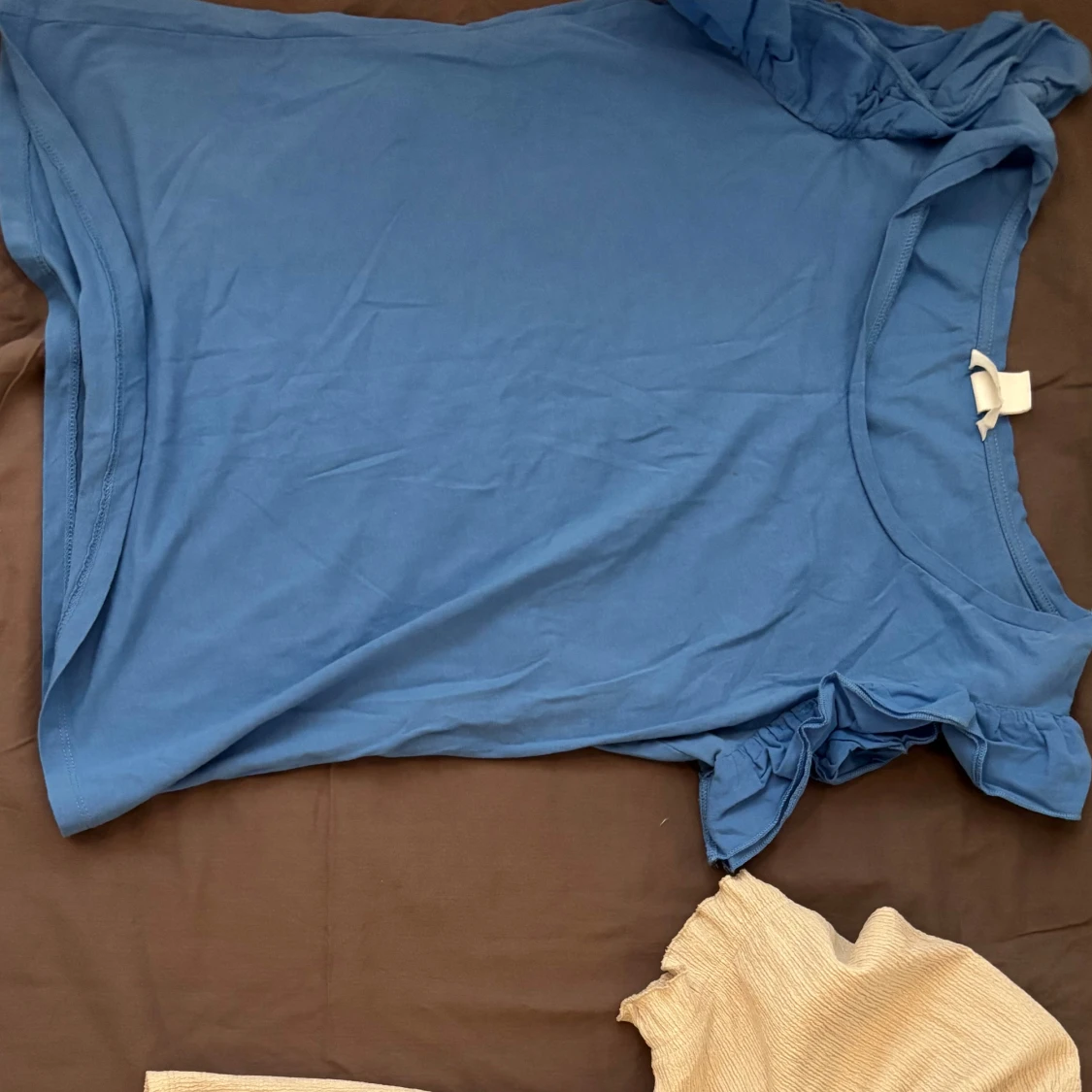 Beige och blå toppar med puffärm - 1