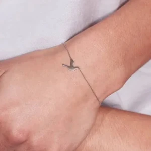 Fågel silverarmband från Edblad -  Säljer mitt super fina fåglar armband från Edblad då det inte kommer till användning. På hemsidan kostar det 250kr men säljer för 150.💕
