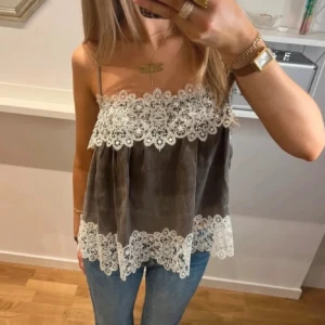 Spets linne  - Gulligt spets linne från Hm, storlek S❤️