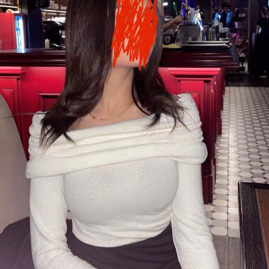 Vit offshoulder topp