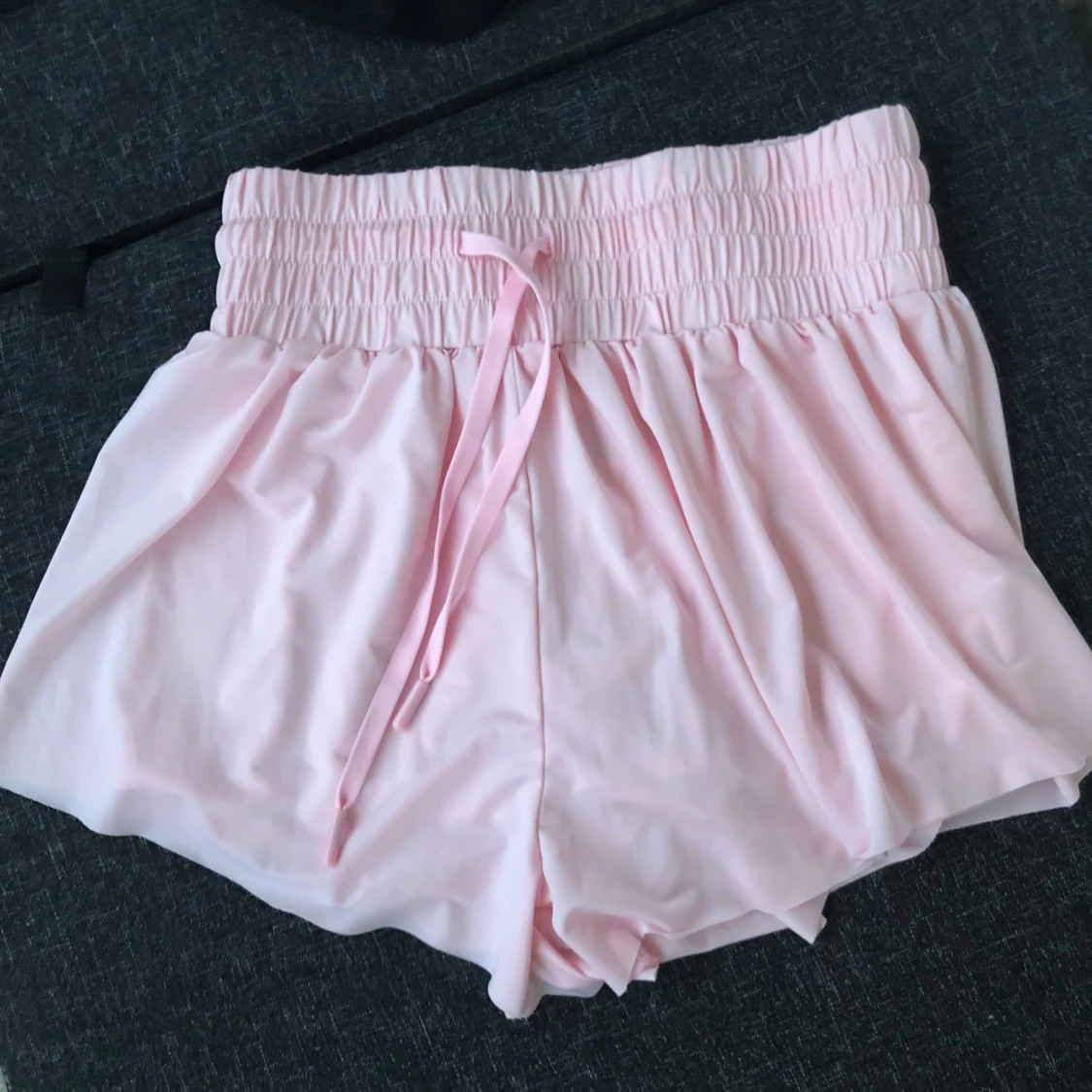 Ljusrosa träningsshorts 
