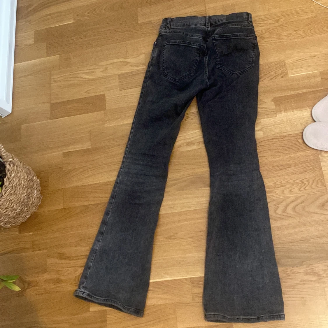 Mörkgrå bootcut jeans - 1