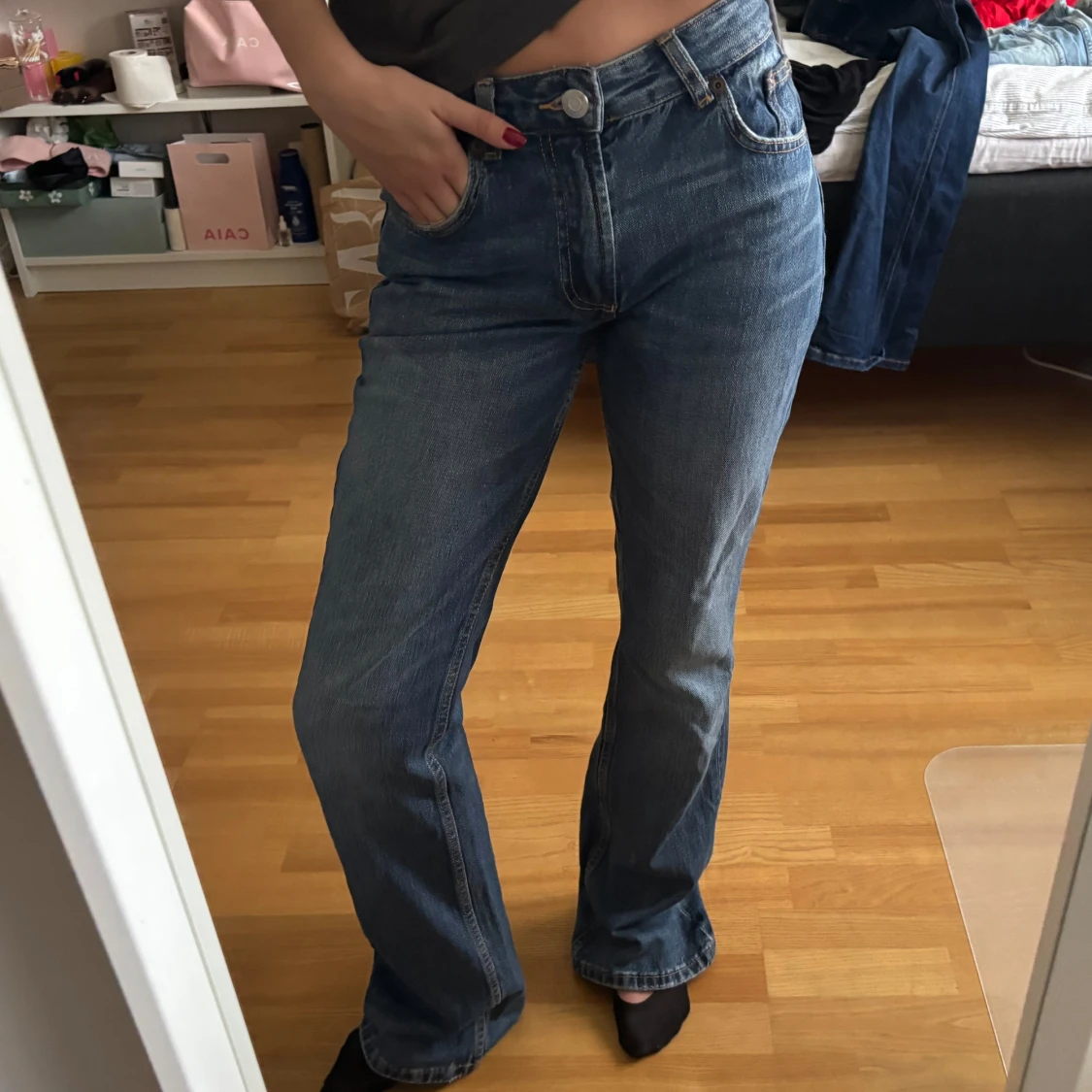 Blå bootcut jeans  - 3
