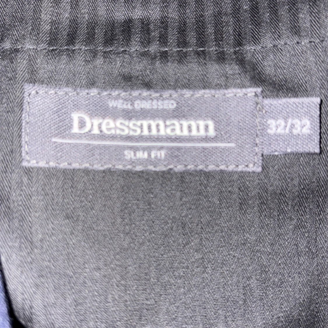 Mörkblå kostymbyxor från Dressmann - 2