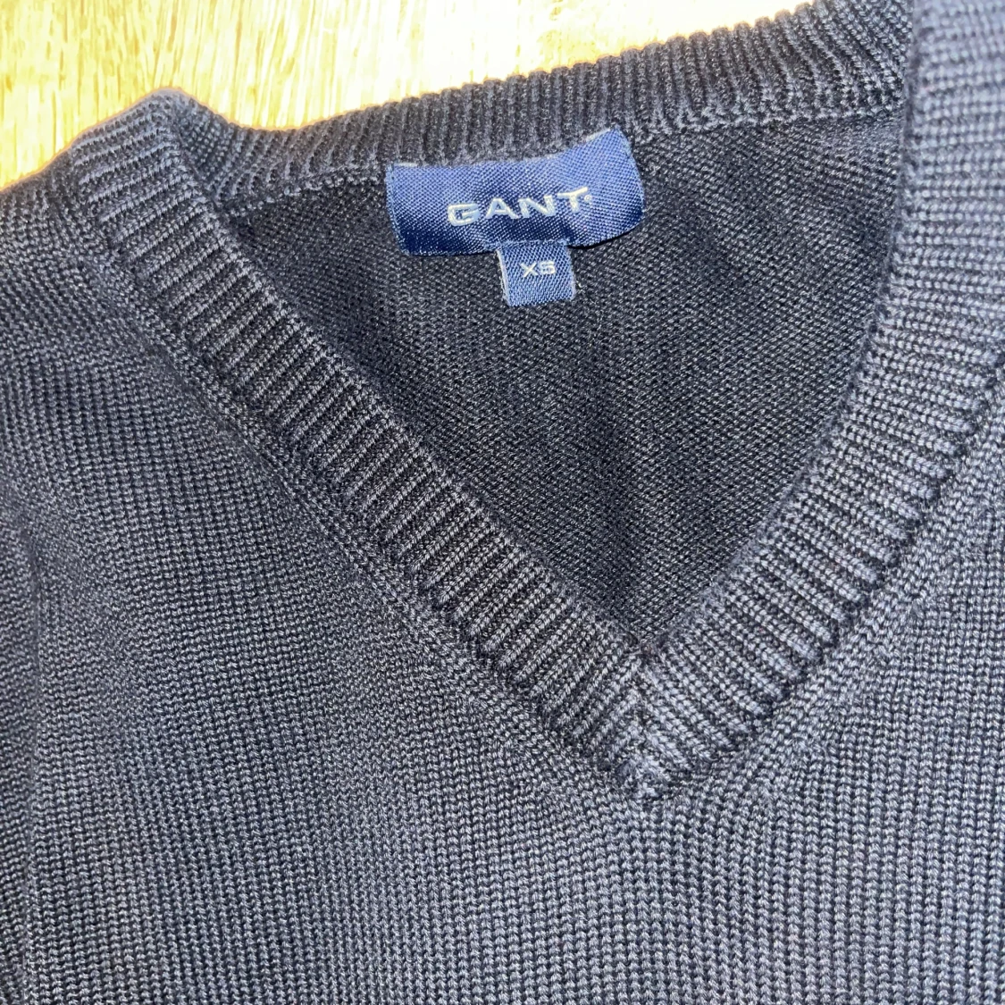 Svart stickad tröja från Gant - 2