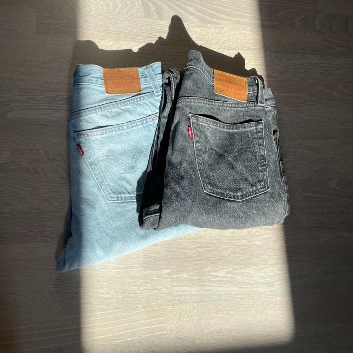 Levi's 501 jeans ljusblå & gråsvart
