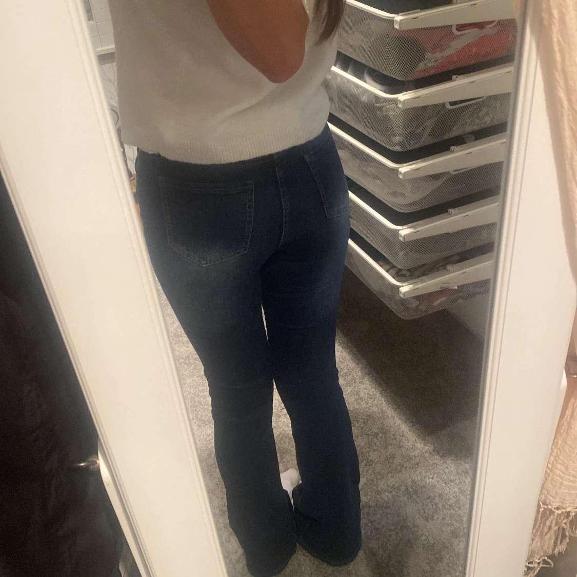 Mörkblå bootcut jeans med hög midja - 1