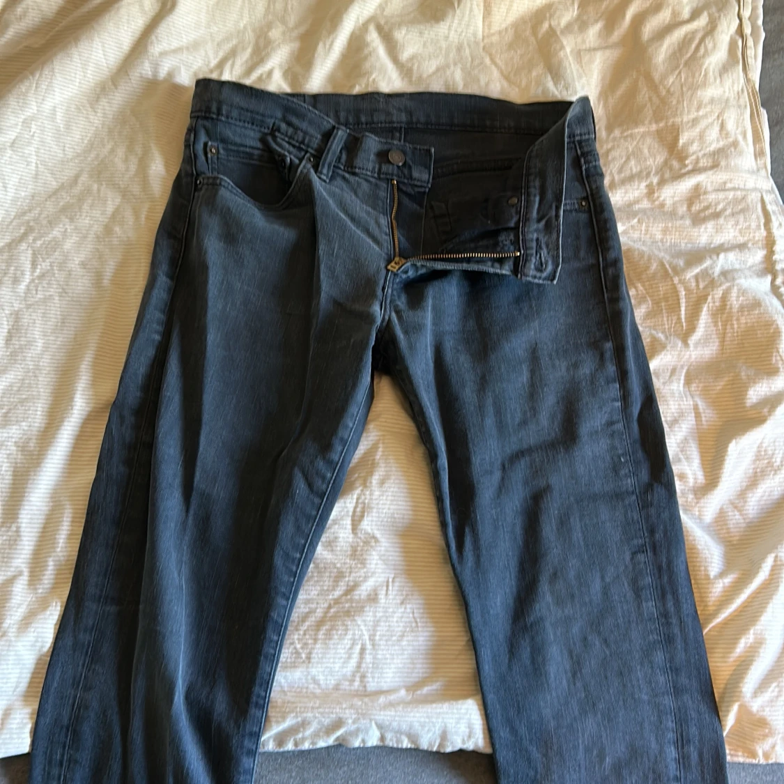 Levi's 511 mörkblå jeans W31 L32