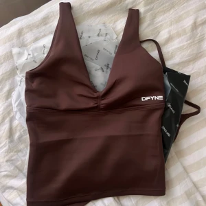 DFYNE - topp från Hannah Pearsons kollektion med Dfyne i färgen ”Chestnut”, fick hem idag men tyvärr för liten😭 Slutsåld