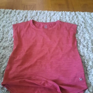 Gymnastiktröja - Skriv vid frågor! Passar även vuxen S