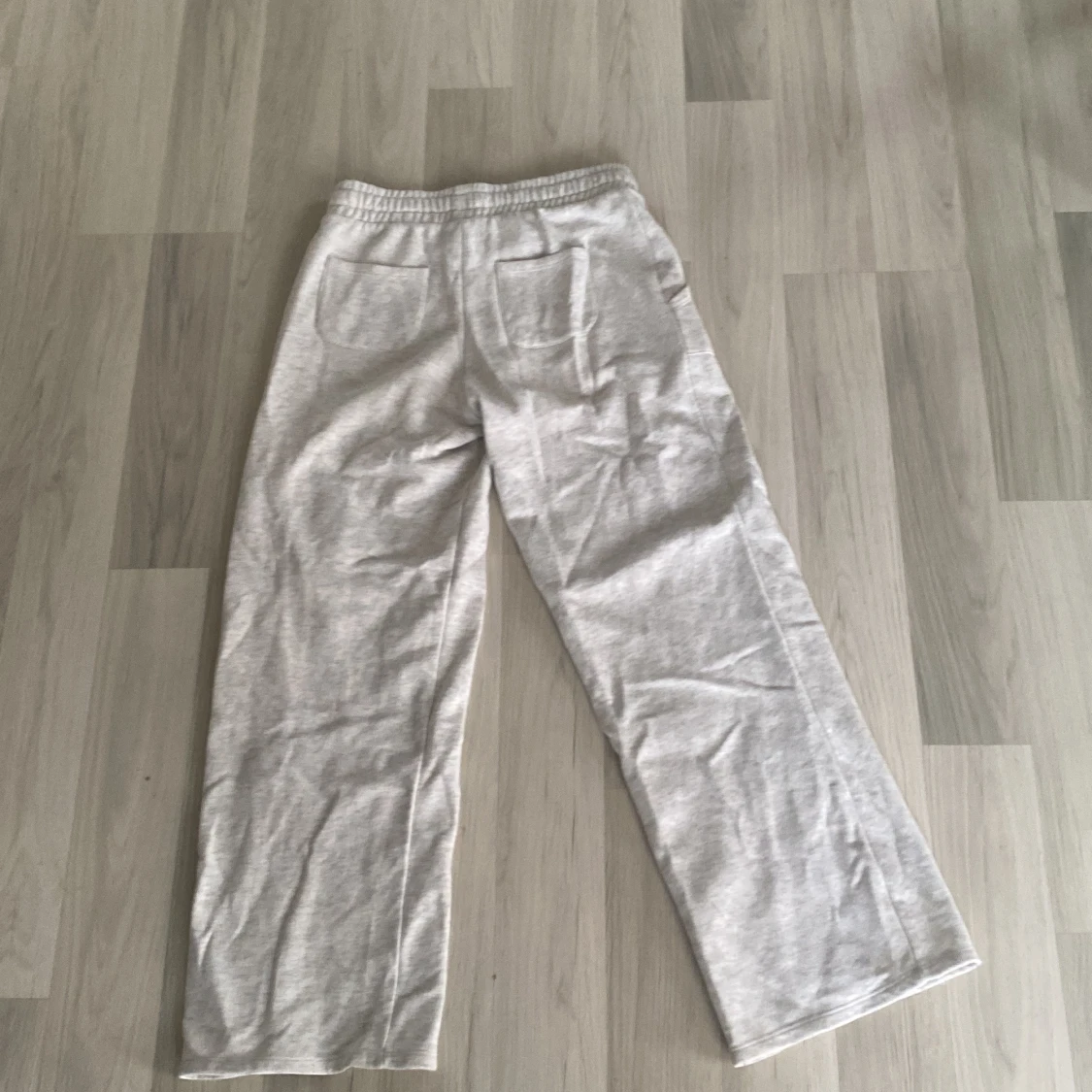 Grå mjukisbyxor från 157, storlek 160 - 1