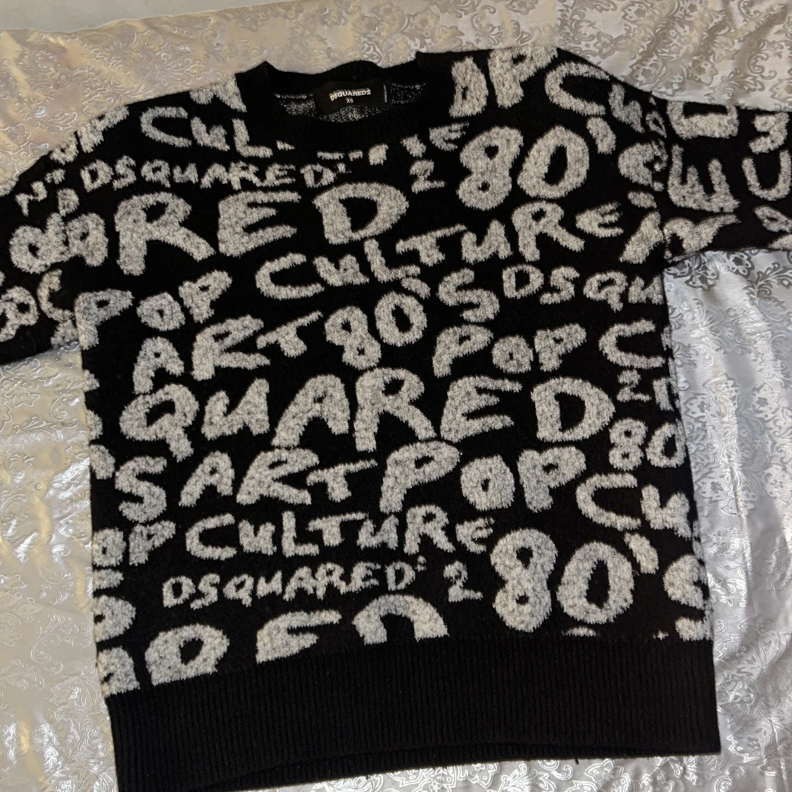 Svart stickad Dsquared2 tröja med text - 3