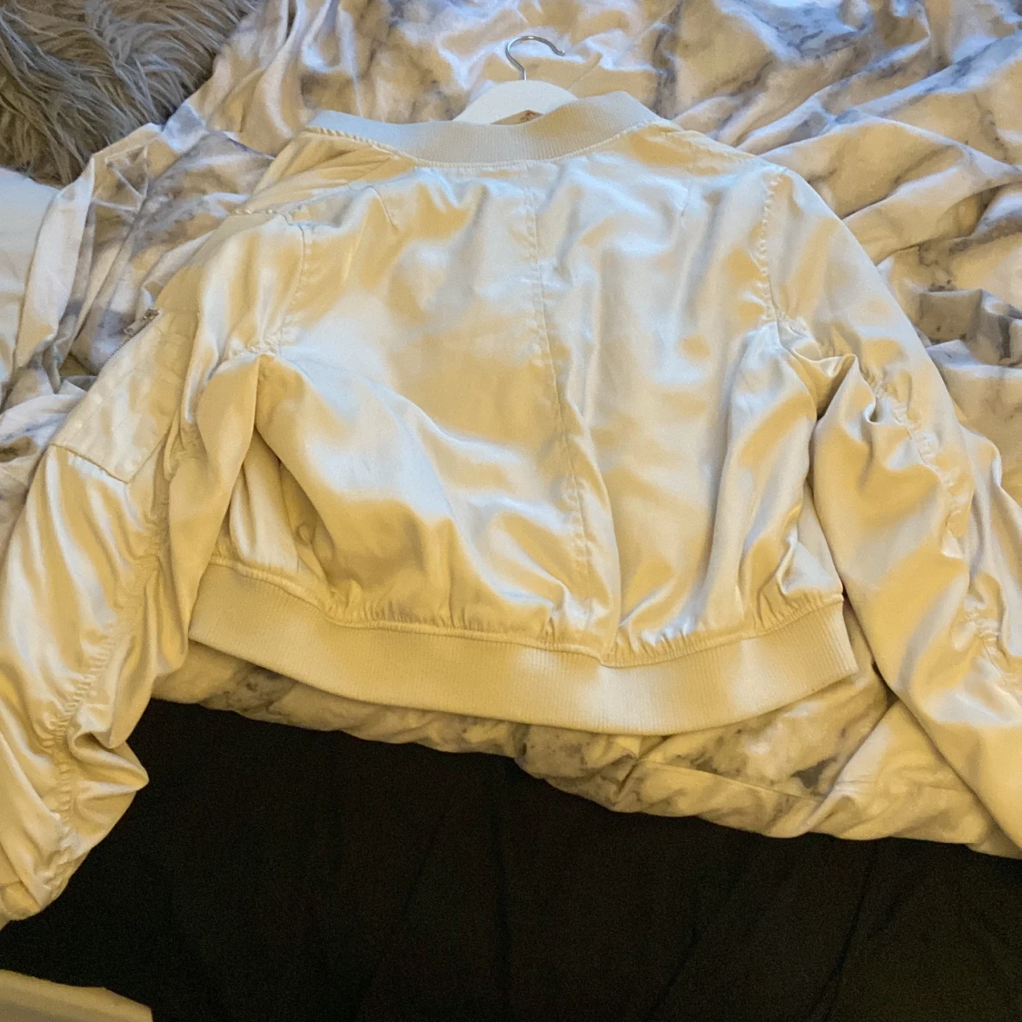 Beige bomberjacka från FS Sister - 1