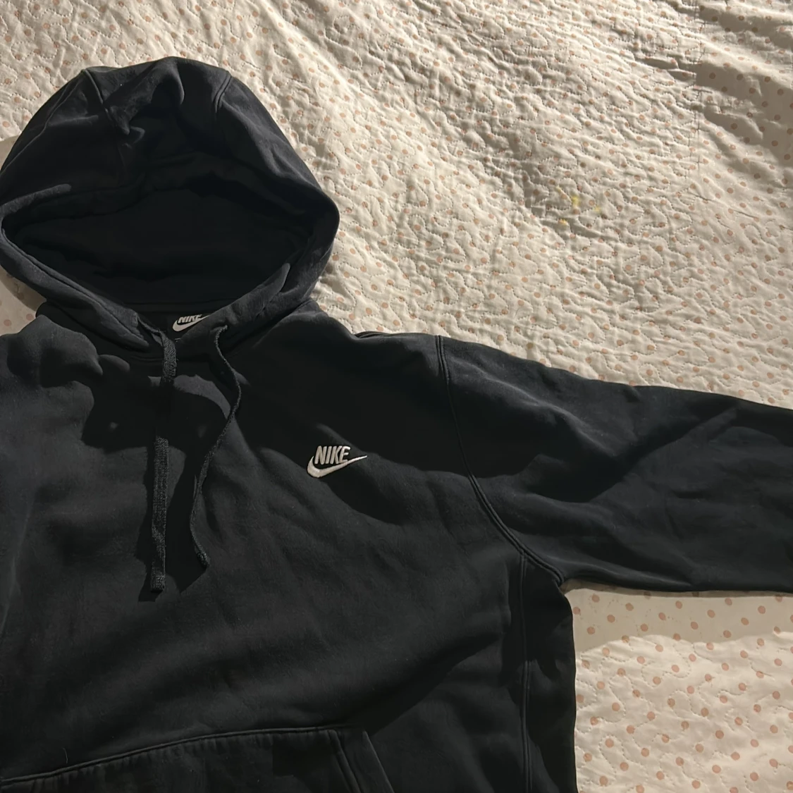 Svart hoodie från Nike