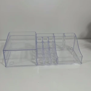 Smink hålare  - Praktisk förhåller till smink! Skriv om ni skulle vilja köpa 💗