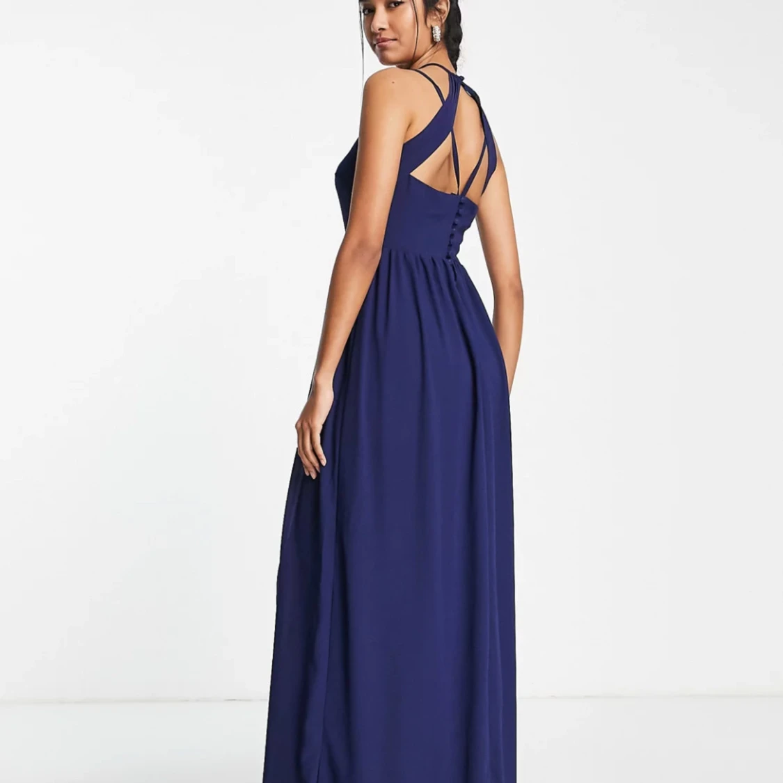 Marinblå långklänning med öppen rygg - 1