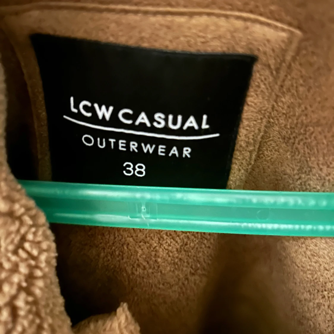 Brun teddyjacka från LCW Casual - 2