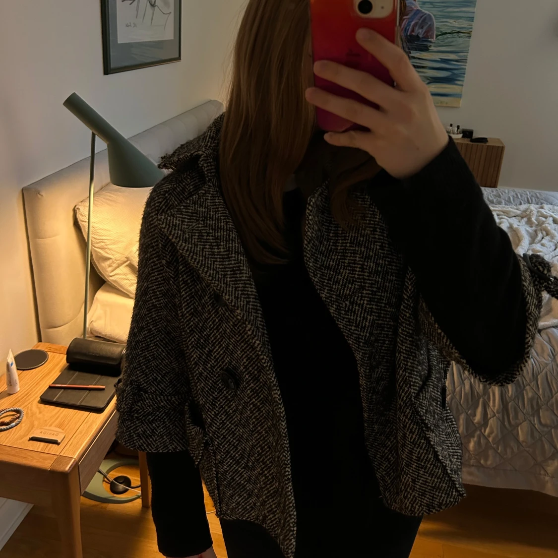 Svartvit kortärmad kappa - 1