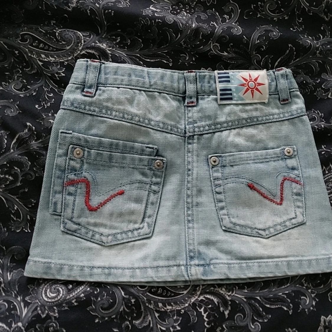 Ljusblå jeanskjol från Name It,  storlek 2-3år - 3