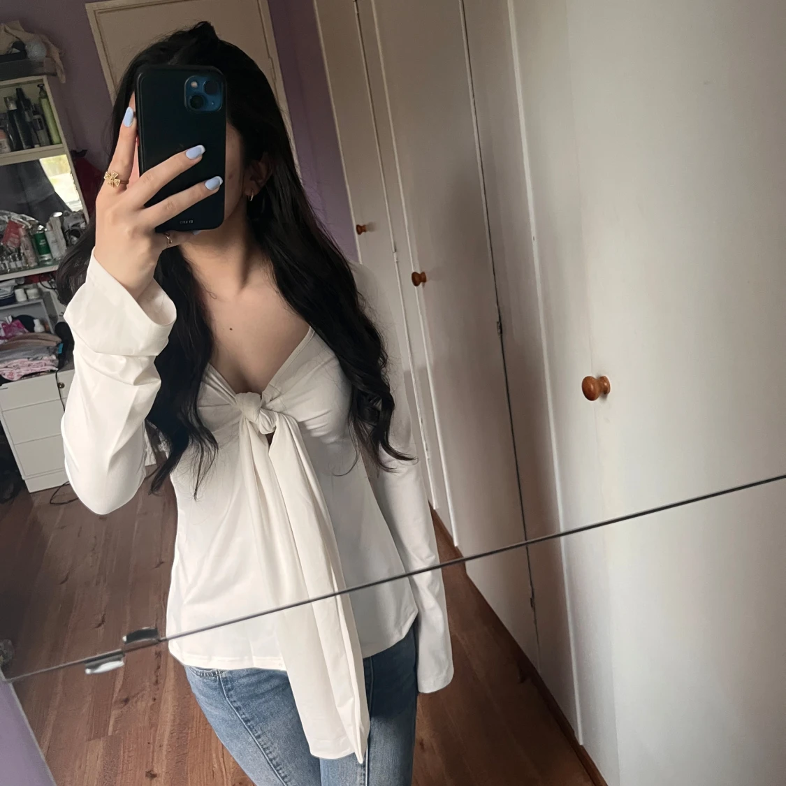 Vit långärmad topp med knyt från SHEIN