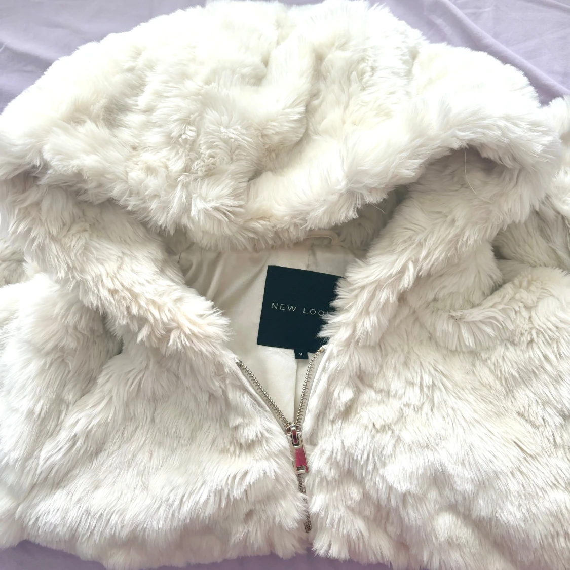 Vit pälsjacka  - 1