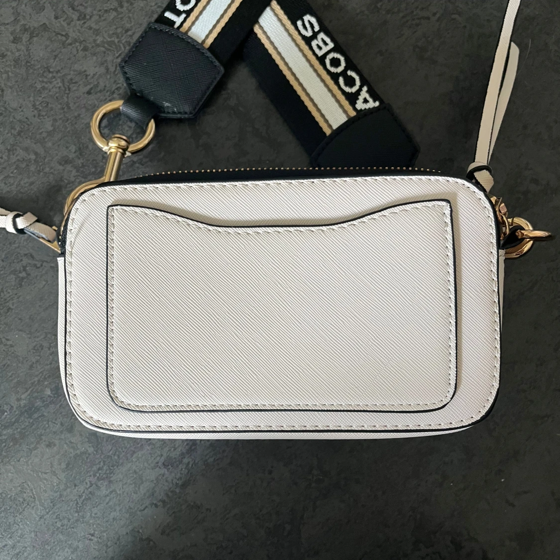 Vit axelväska från Marc Jacobs - 3