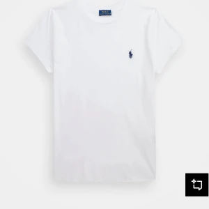 ralph lauren  - säljer min ralph lauren tröja då den inte kommer till användning! använd 2 gånger därför priset❤️ 