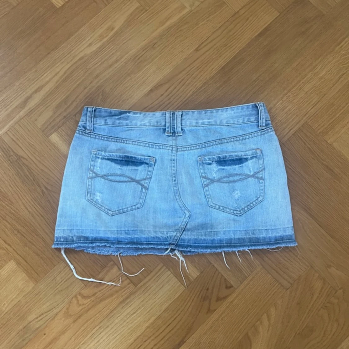 Lågmidjad jeanskjol - 1