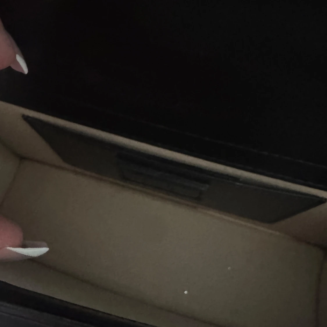 Svart Jacquemus axelväska i skinn stor modell  - 3