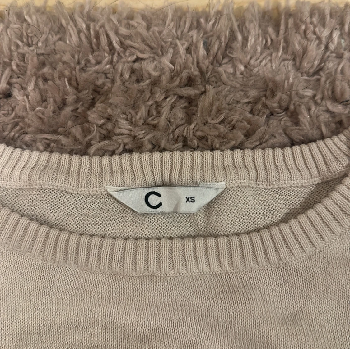 Beige och vit randig tröja från Cubus  - 3