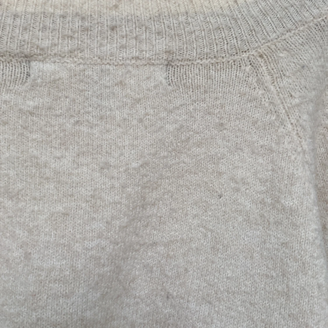 Beige stickad tröja från Vero Moda - 3