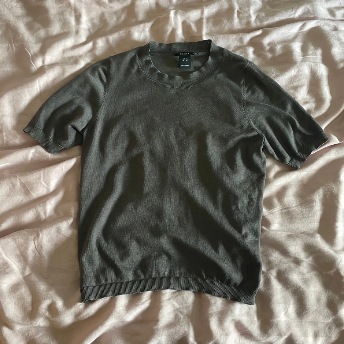 Mörkgrå stickad tröja - 1