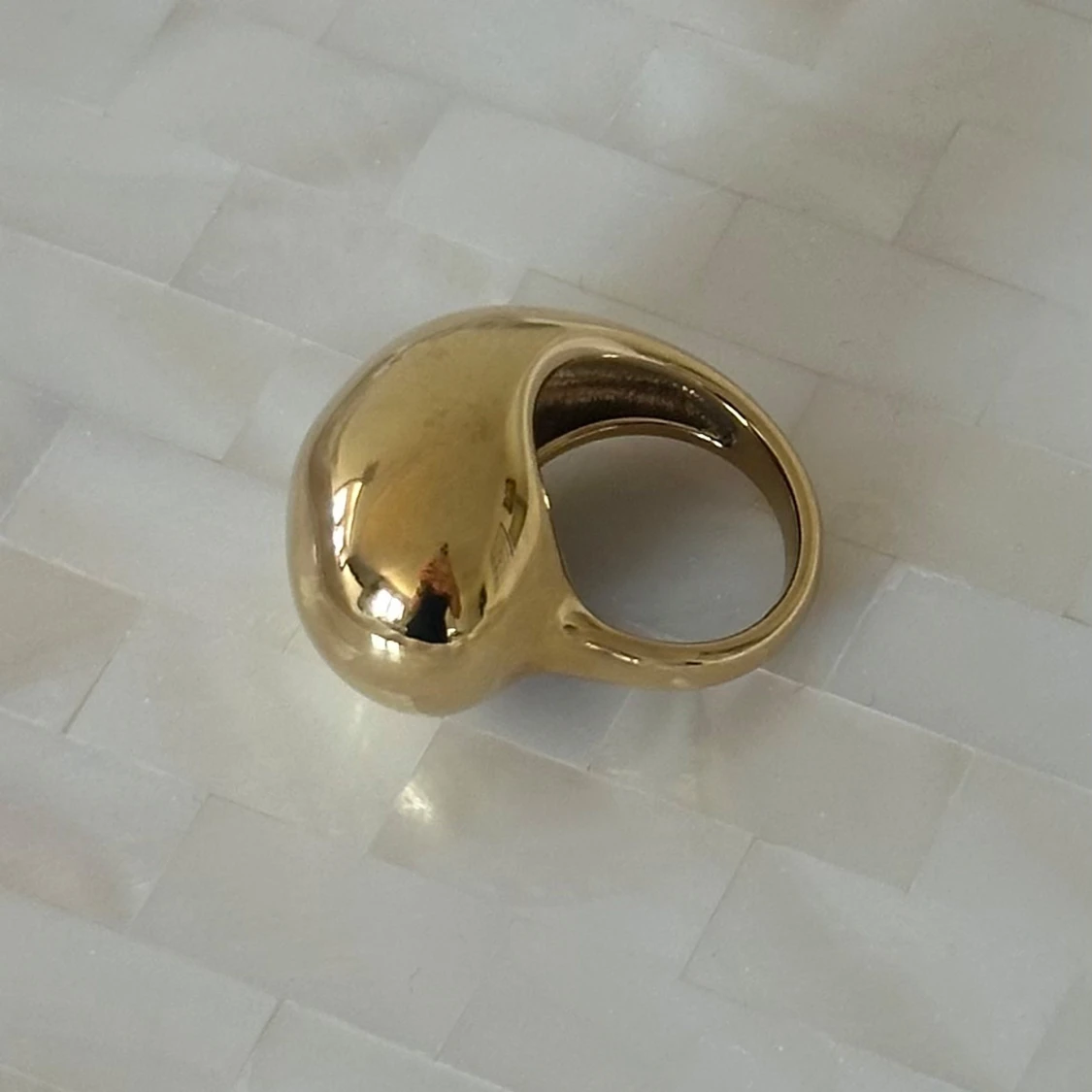 Guldfärgad chunky ring