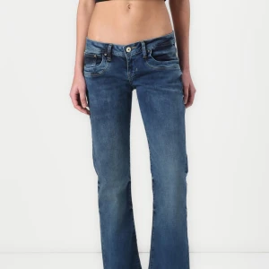 Ltb Jeans Valerie - Snygga blå bootcut jeans från LTB som var köpta för ca 1300kr. Storlek W23 L30.