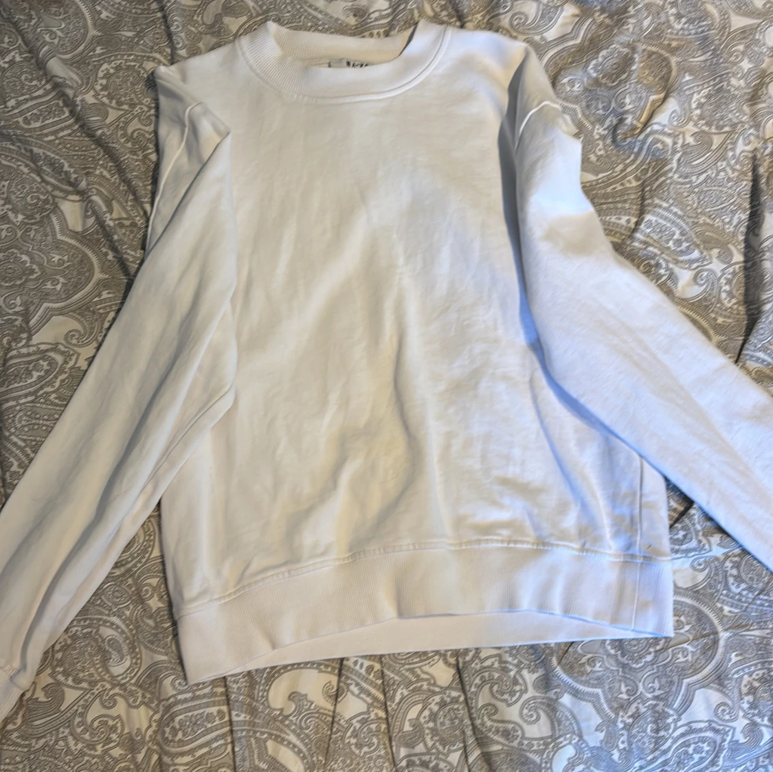 Vit sweatshirt från NA-KD - 1