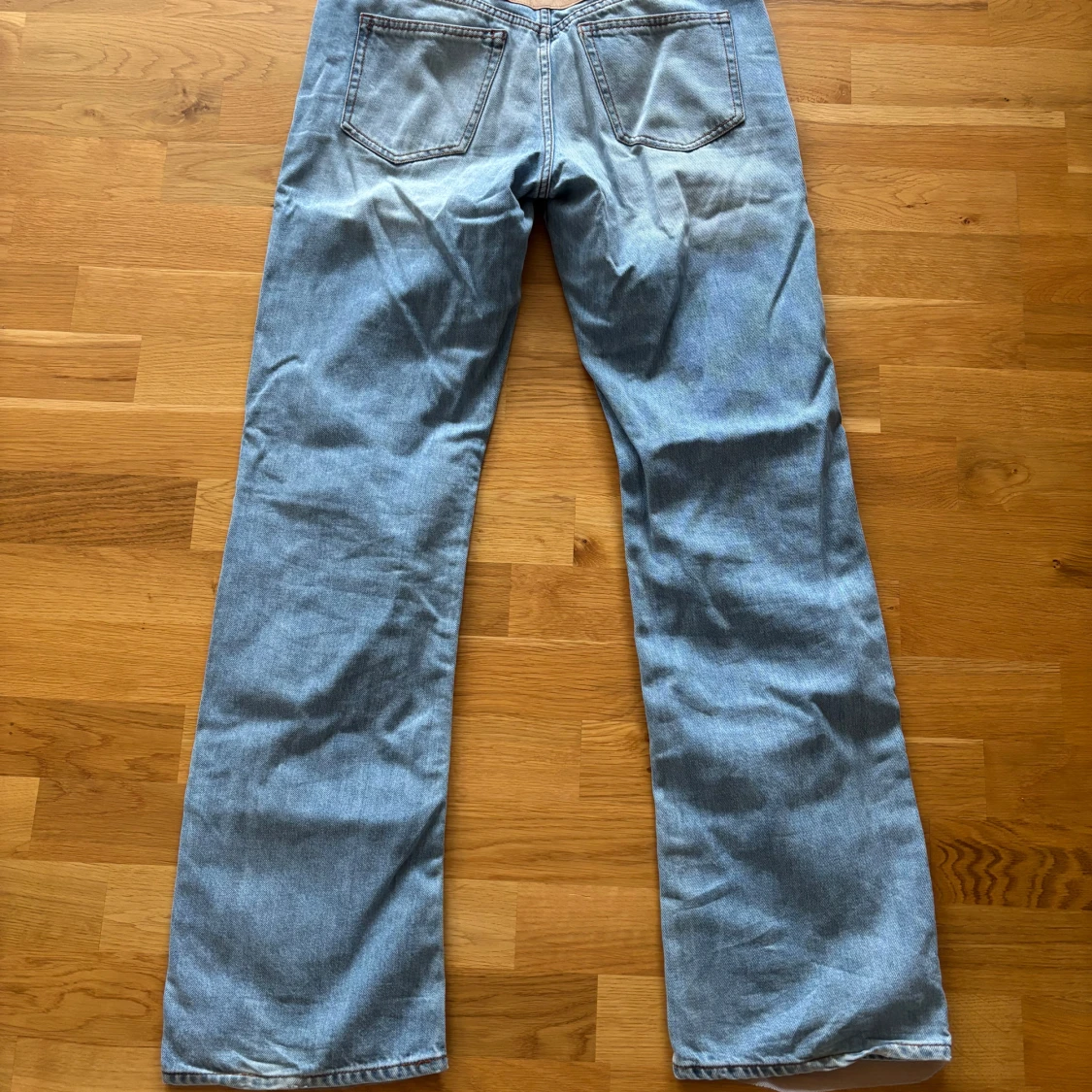 Unika ljusblå jeans från Weekday - 1